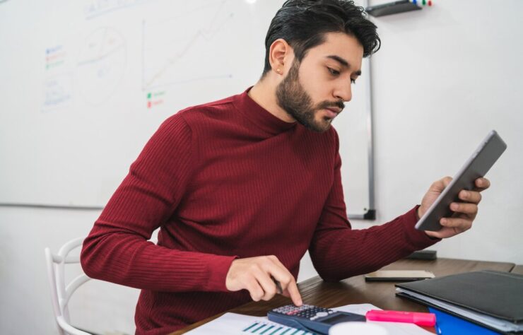young-creative-man-working-with-his-digital-tablet_58466-11183 young-creative-man-working-with-his-digital-tablet_58466-11183